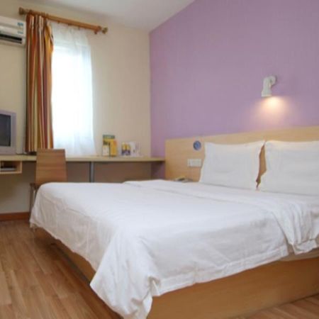 7 Days Inn Guangzhou Luogang Yonghe Development Zone Екстер'єр фото