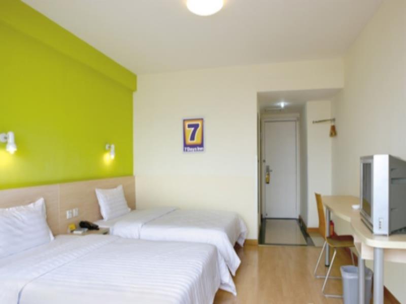 7 Days Inn Guangzhou Luogang Yonghe Development Zone Екстер'єр фото